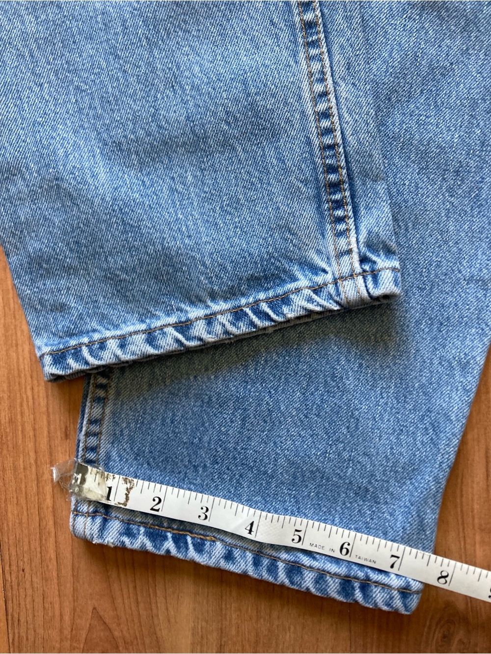 VTG Y2K ‘99 Levi’s 550 Relaxed Fit Mens 32x32 Light Wash Denim Blue Jeans USA - Picture 7 of 11